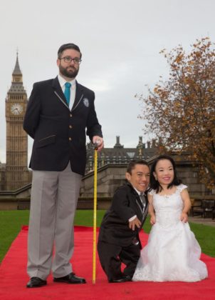 Guinness World Record per la coppia di sposi piu' piccola del mondo
