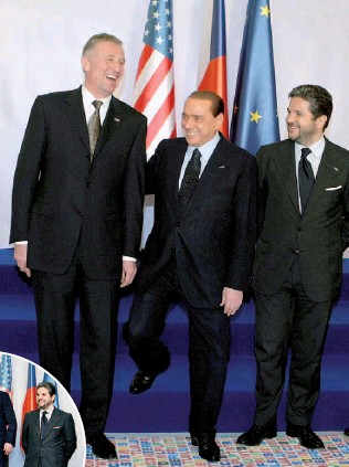 Quanto è alto e quanto pesa Berlusconi: misure, fisico, dieta, salute, informazioni